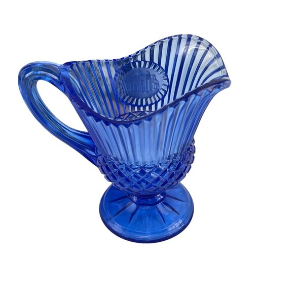 Avon The Mount Vernon Blue Glass Sauce Pitcher Ribbed Diamond Design  Collectibl - Picture 3 of 7
